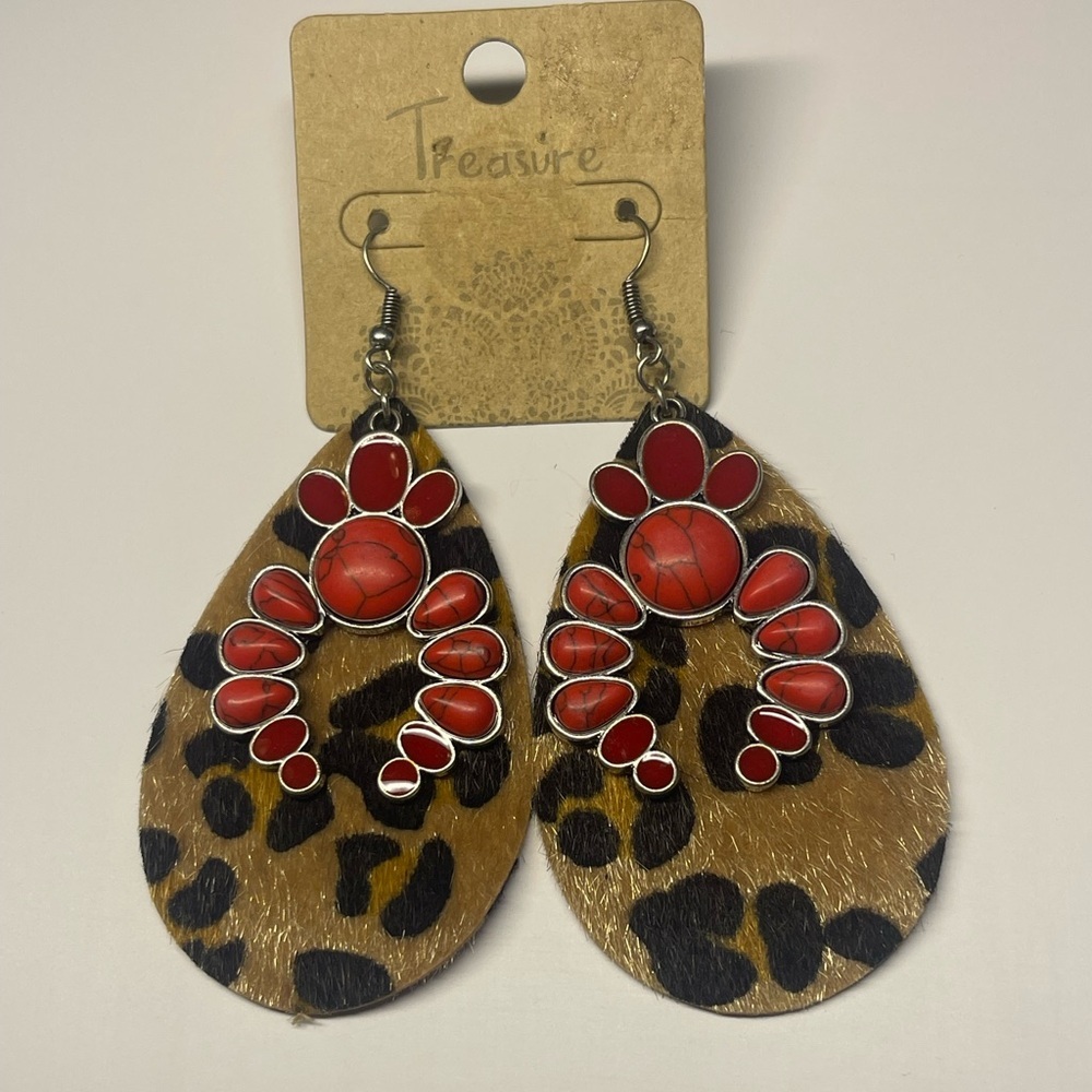 Western red Howlite stone squash blossom concho animal print drop earrings